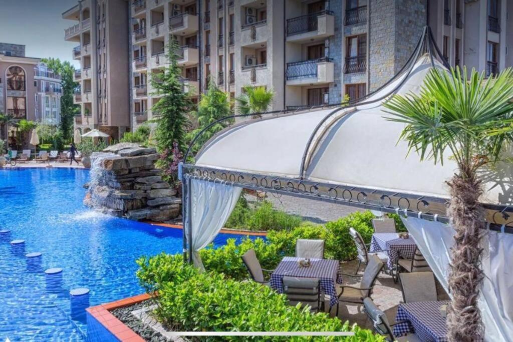 Deluxe Appartement In Cascadas Resort Napospart Kültér fotó